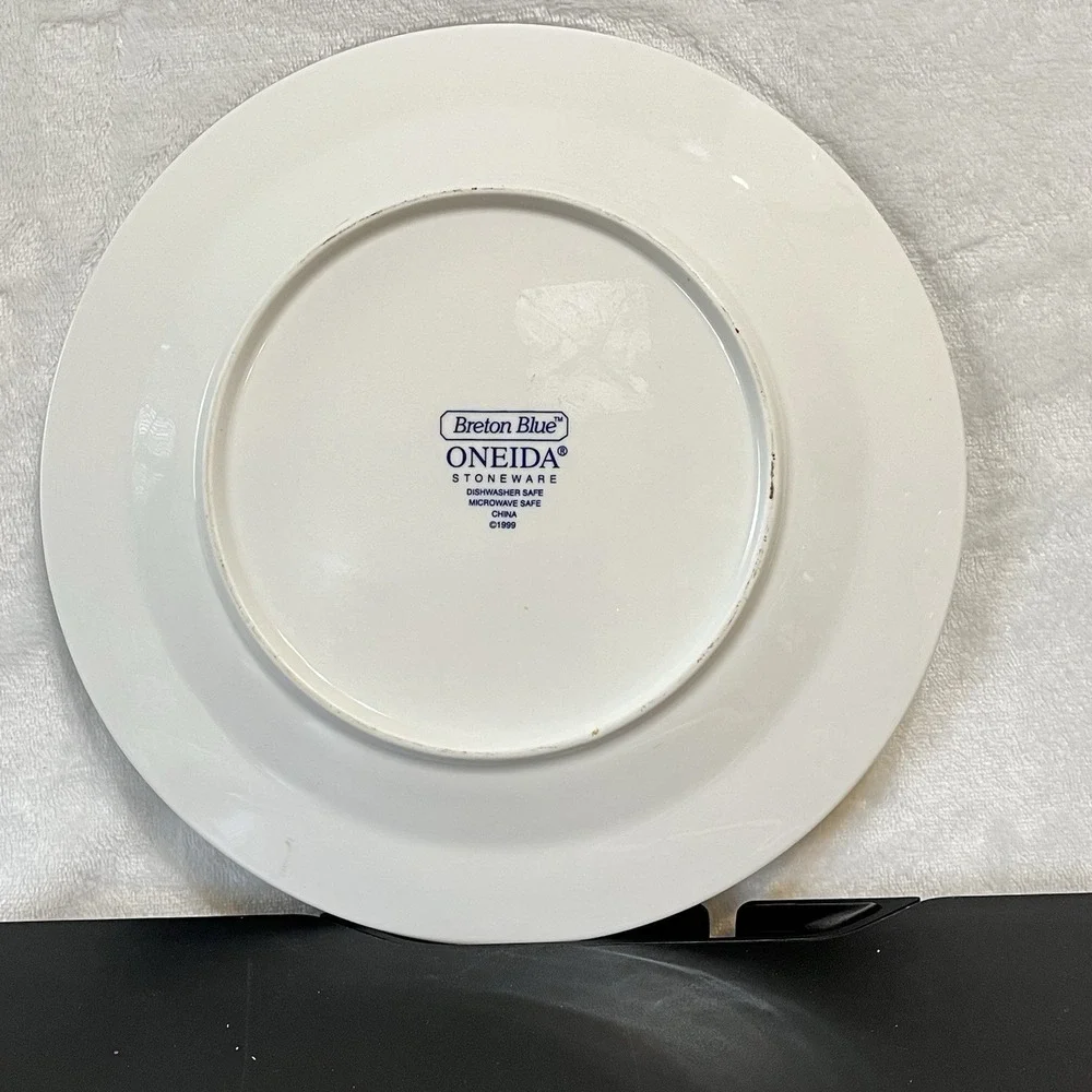 Oneida BRETON BLUE Stoneware Dinner Plate 1999 Width 10.5